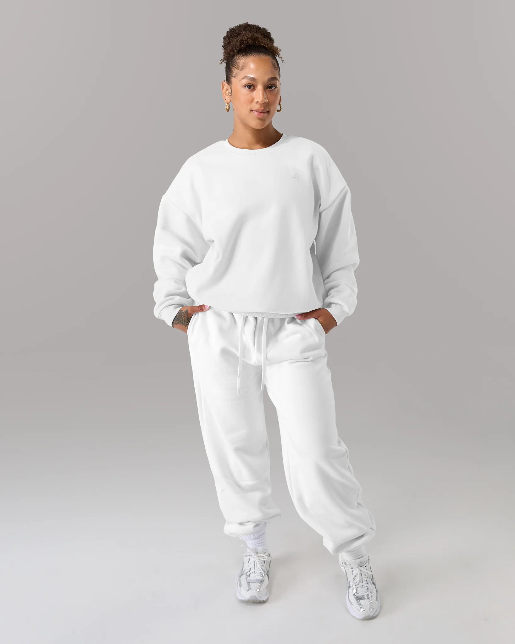 4418-staple-crewneck-white-7.webp Staple Crewneck - White