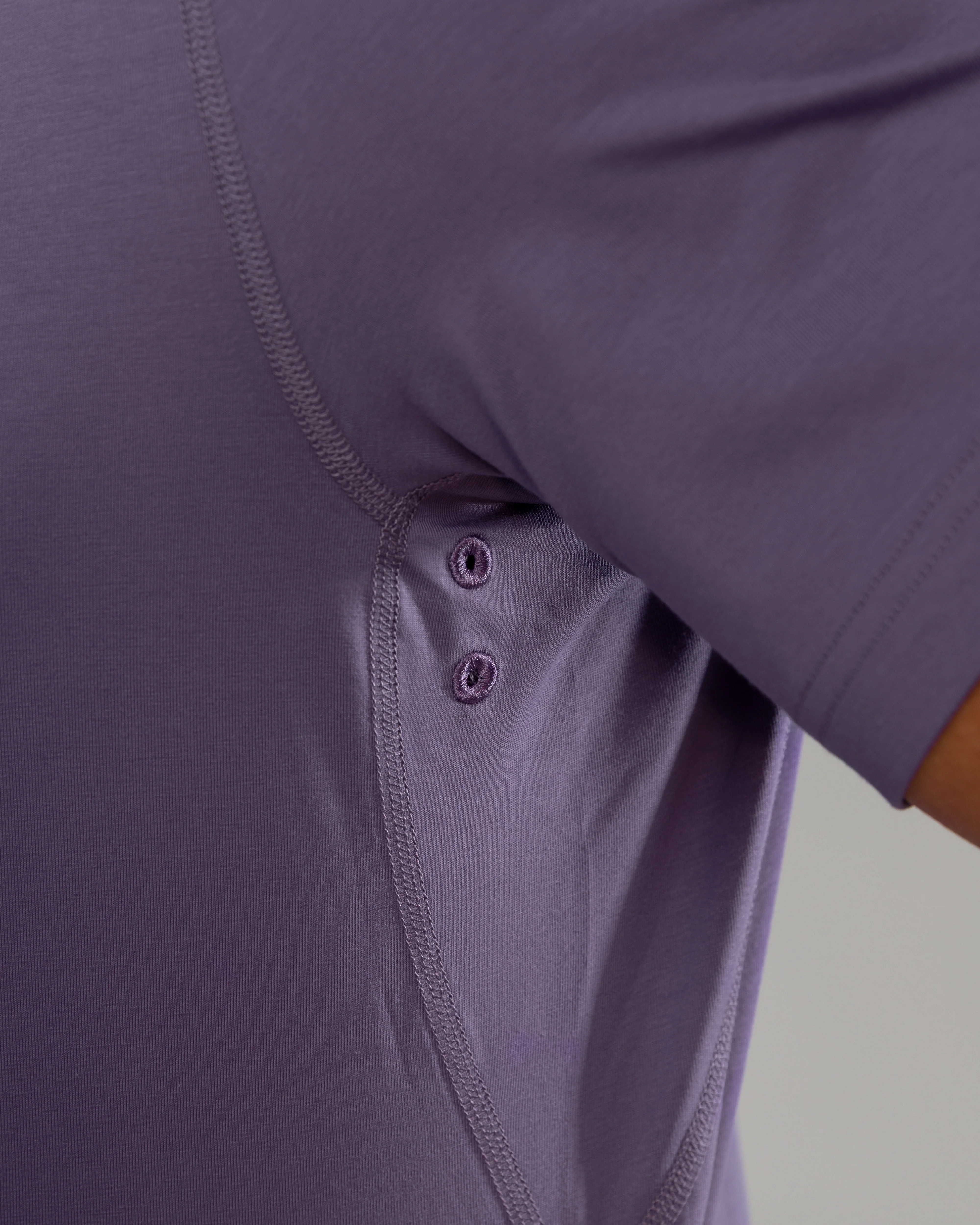 Momentum Tee - Shadow Plum