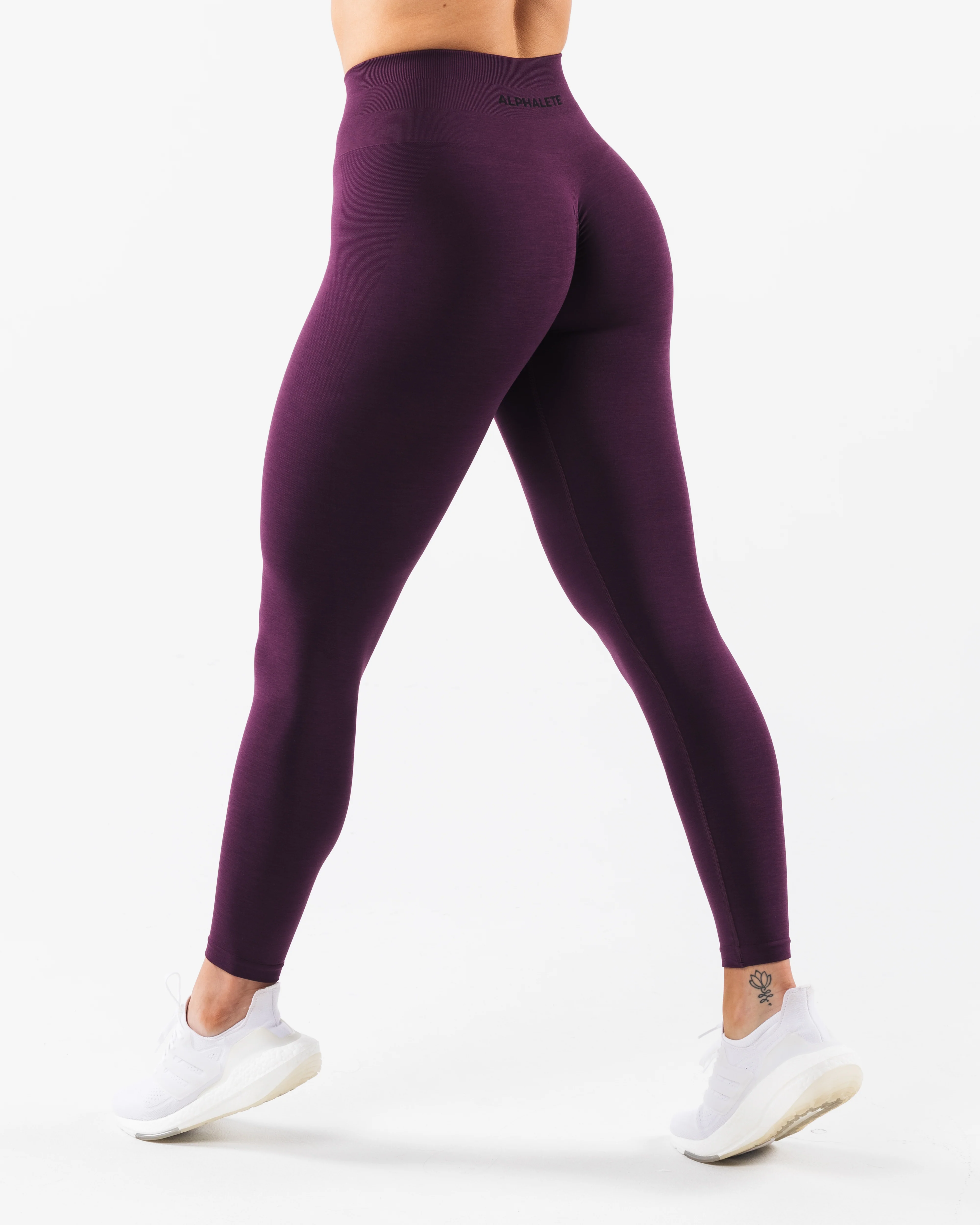 8802-amplify-gravity-ultra-high-rise-legging-regio-1.webp Amplify Gravity Ultra-High Rise Legging - Regio