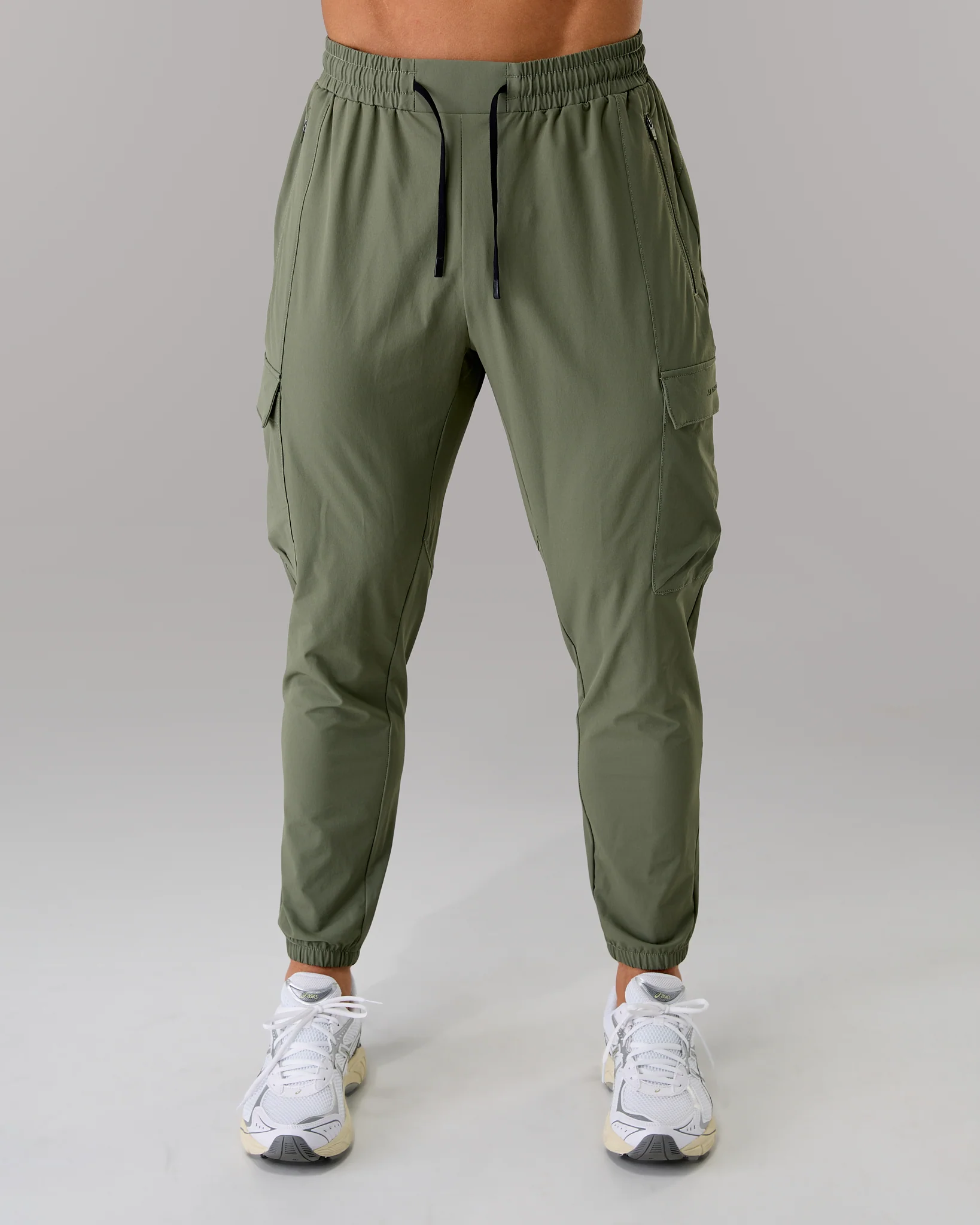 962-tech-cargo-pant-pine-3.webp Tech Cargo Pant - Pine